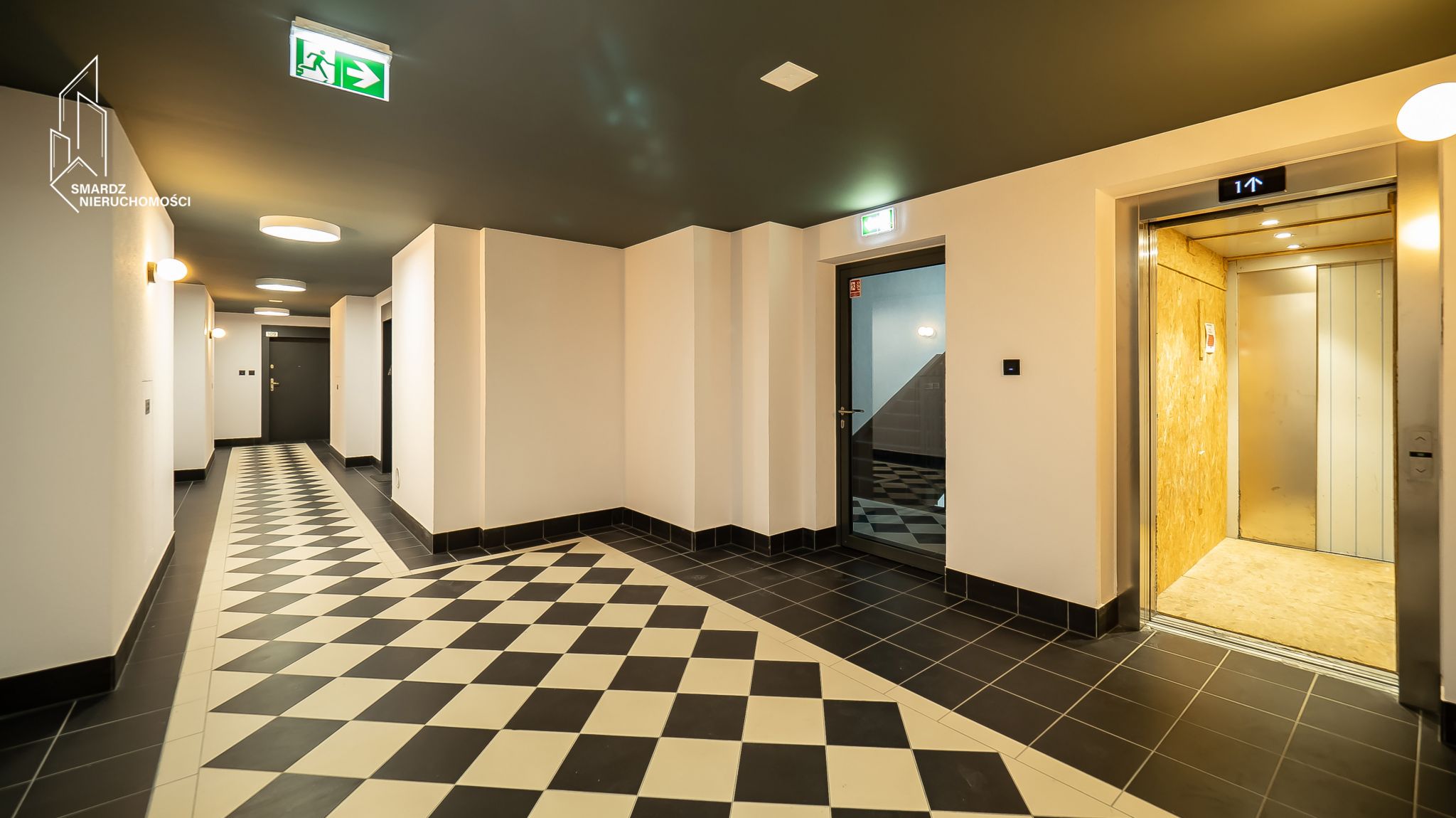 Gotowe do zamieszkania, w pełni umeblowane 2 pokojowe mieszkanie. (160)