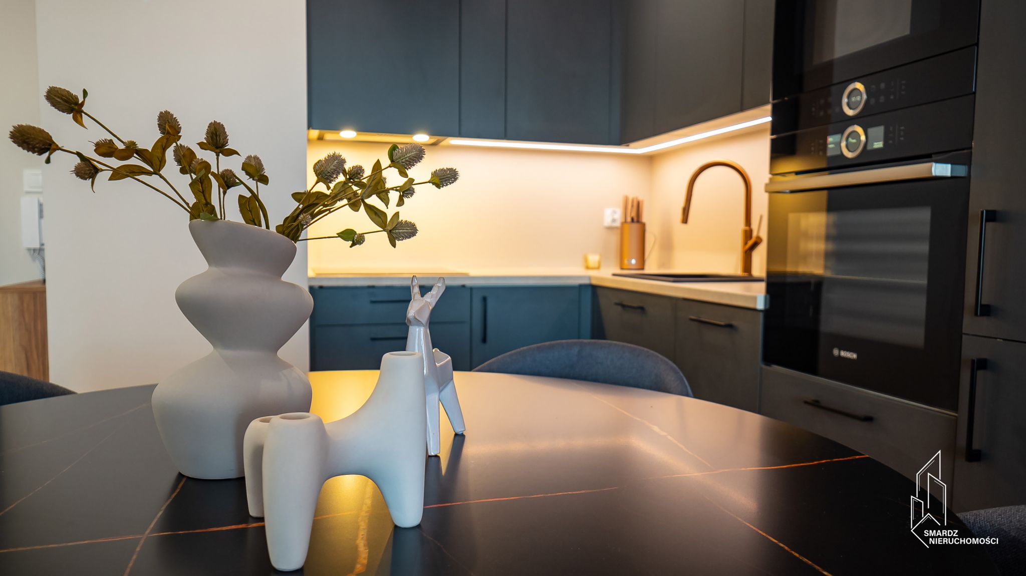 Gotowe do zamieszkania | wysoki standard | 2 pokoje | pełne umeblowanie | (90)