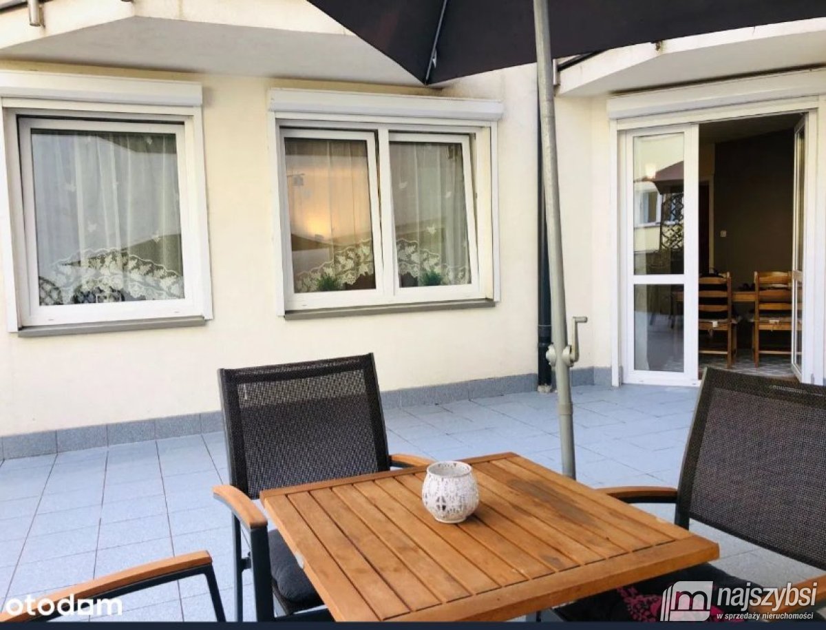 KOŁOBRZEG-3 POKOJOWY APARTAMENT Z TARASEM W PORCIE (9)