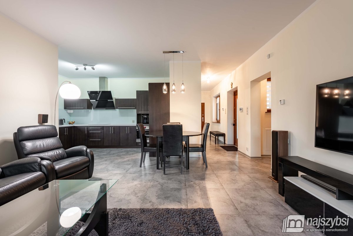 PŁOTY- UNIKATOWY DOM/REZYDENCJA 304 M2 (10)