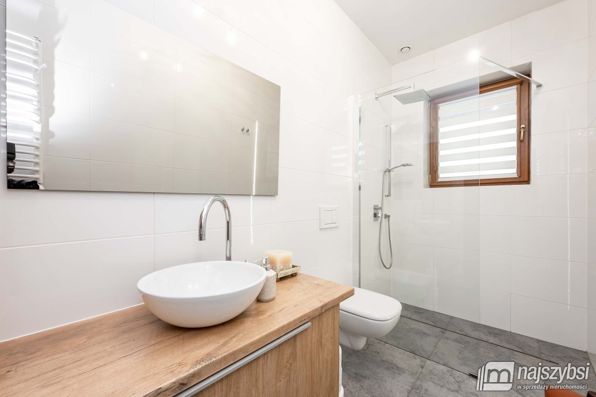 PŁOTY- UNIKATOWY DOM/REZYDENCJA 304 M2 (18)