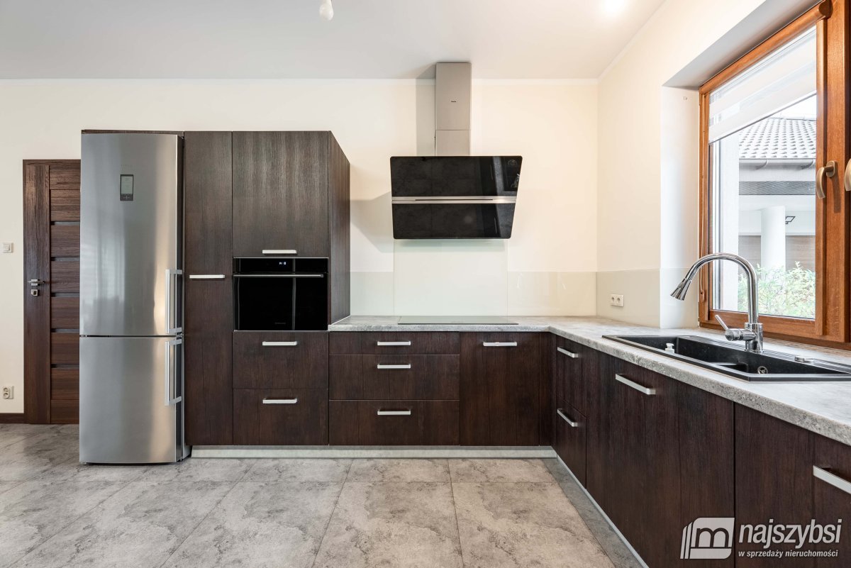 PŁOTY- UNIKATOWY DOM/REZYDENCJA 304 M2 (23)