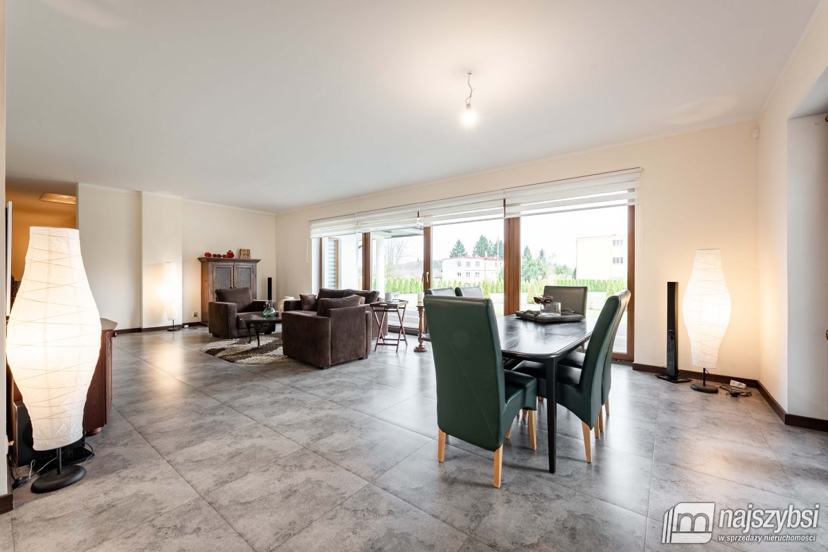 PŁOTY- UNIKATOWY DOM/REZYDENCJA 304 M2 (24)