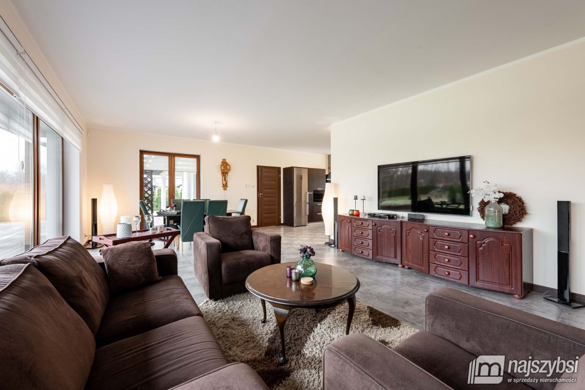 PŁOTY- UNIKATOWY DOM/REZYDENCJA 304 M2 (27)