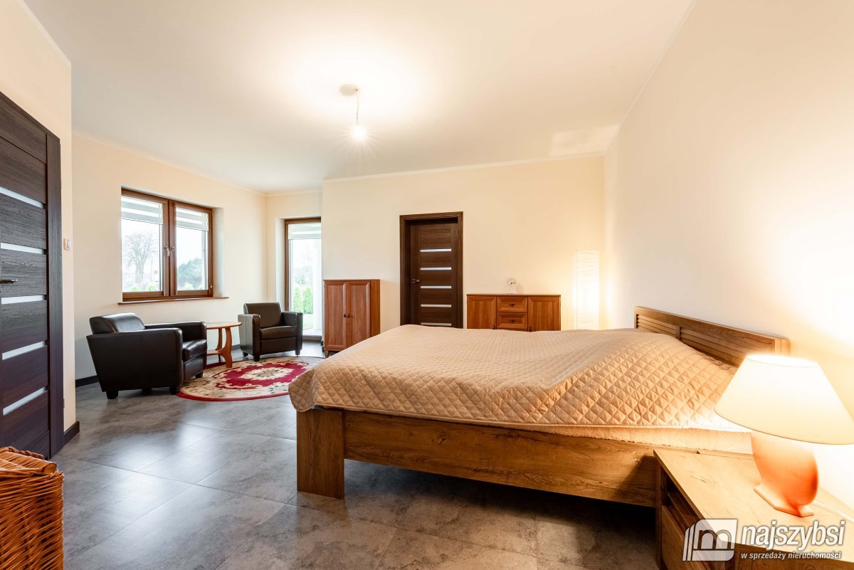 PŁOTY- UNIKATOWY DOM/REZYDENCJA 304 M2 (37)