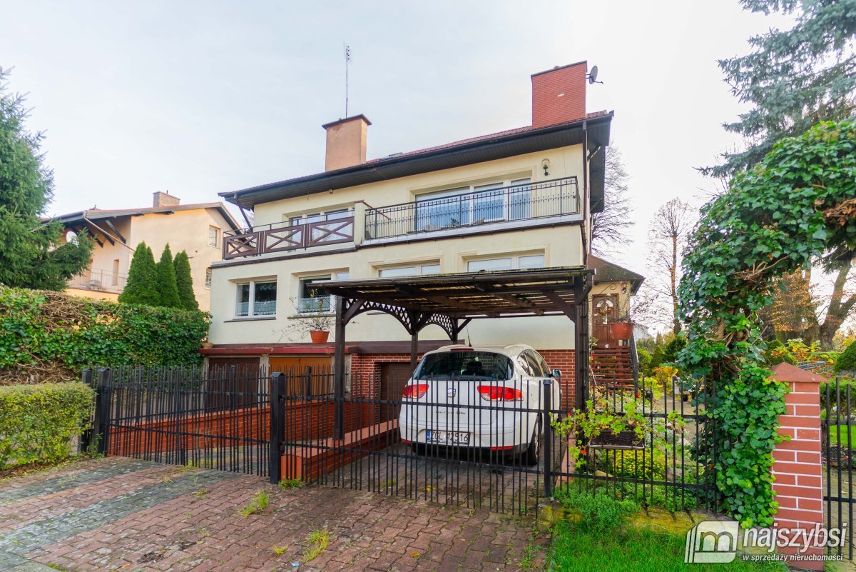 Goleniów - dom  w spokojnej okolicy (38)