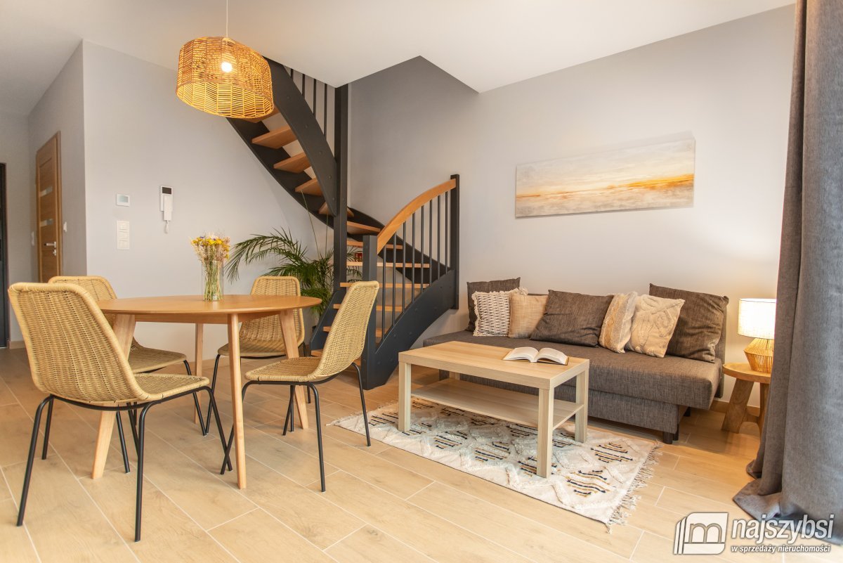 USTRONIE MORSKIE- UNIKATOWE DOMKI 700 m OD MORZA (2)