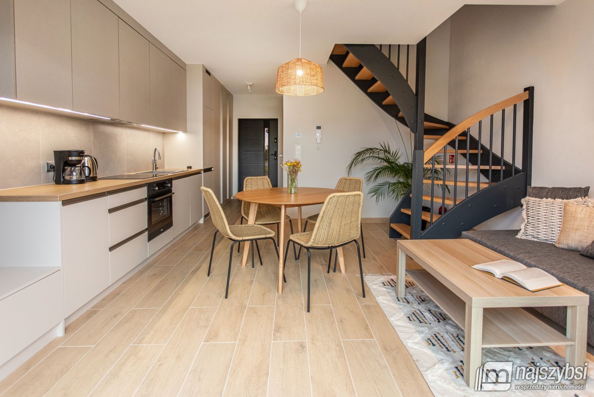 USTRONIE MORSKIE- UNIKATOWE DOMKI 700 m OD MORZA (3)