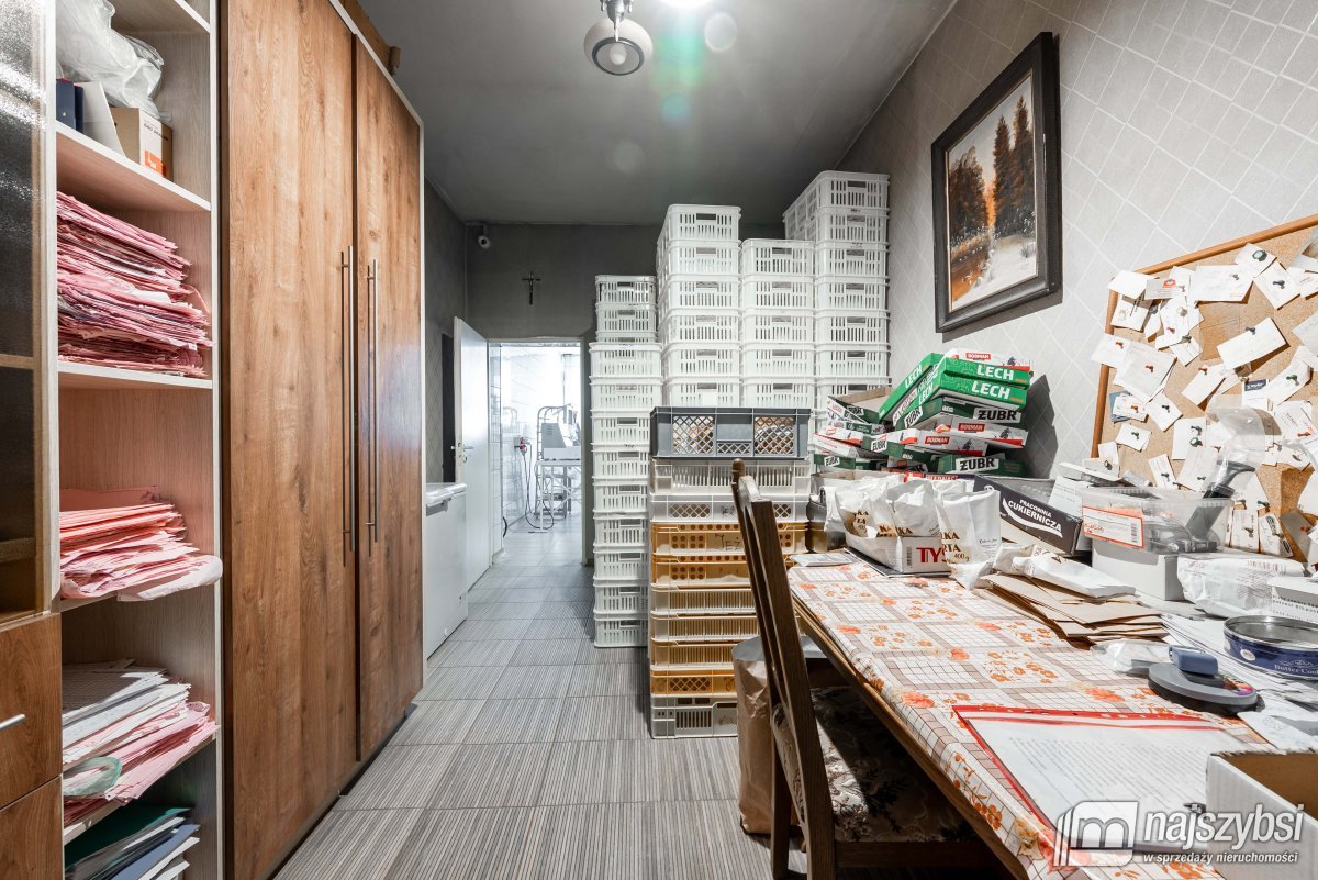 Stepnica-piekarnia, obiekt 350m2 na usługi/magazyn (20)