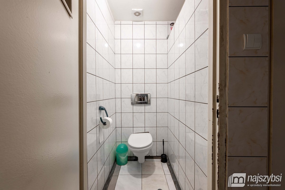 Stepnica-piekarnia, obiekt 350m2 na usługi/magazyn (24)