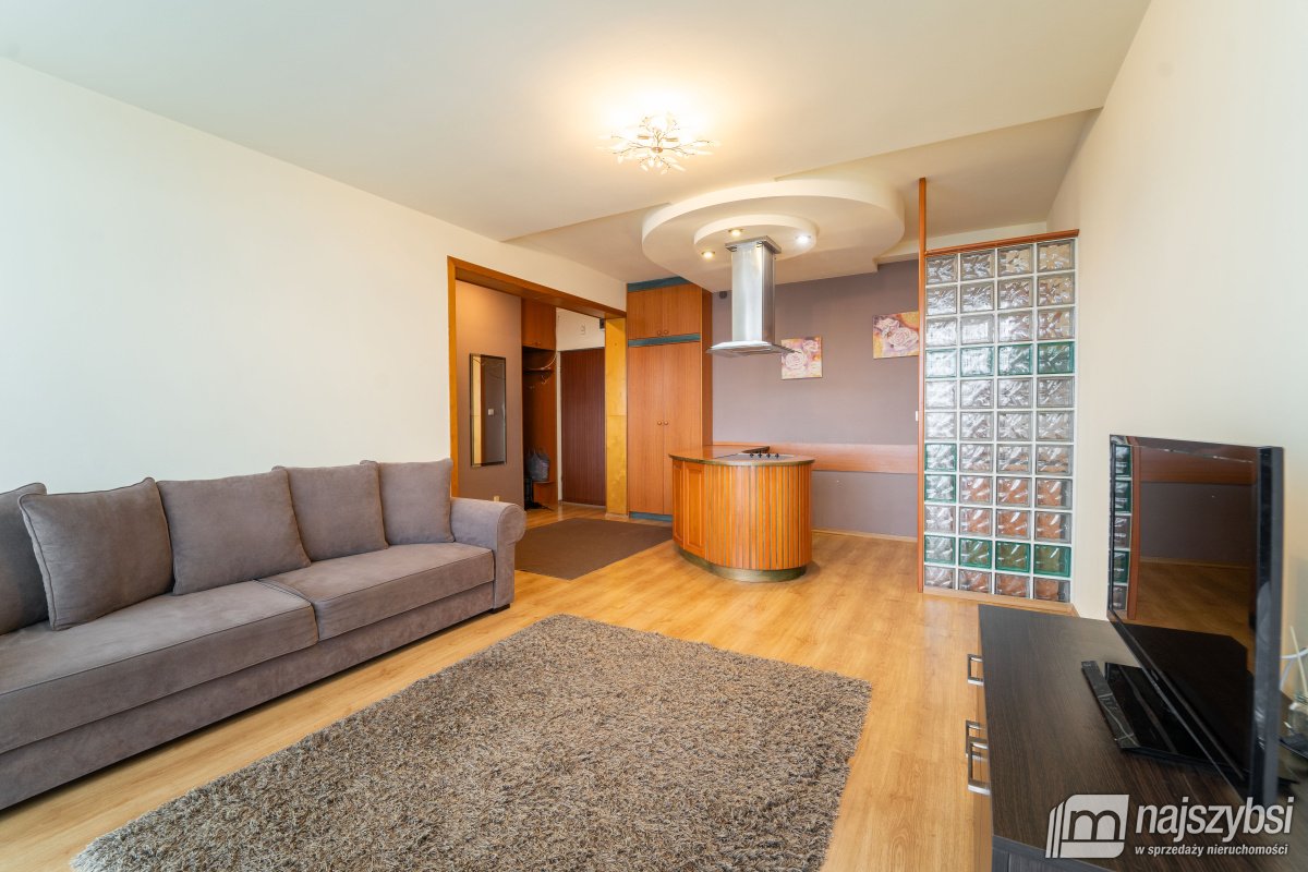 Kołobrzeg-przestronne2pok. mieszkanie 1km do morza (7)