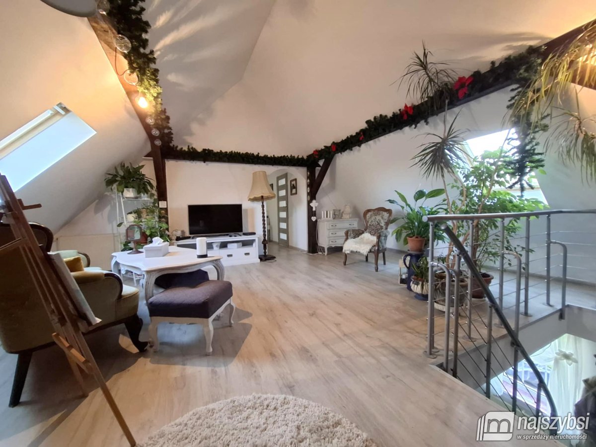 Radowo Małe - obrzeża, klimatyczny dom na sprzedaż (15)