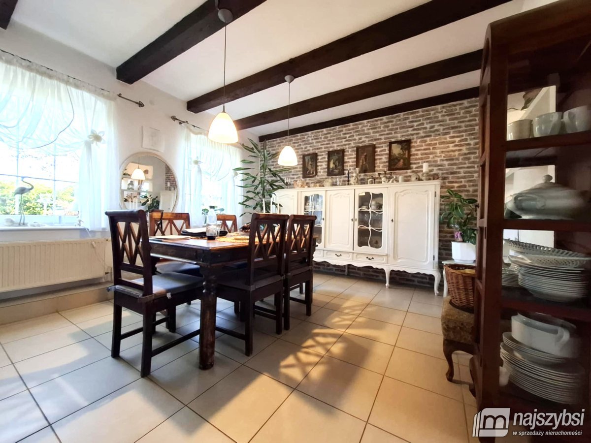 Radowo Małe - obrzeża, klimatyczny dom na sprzedaż (2)