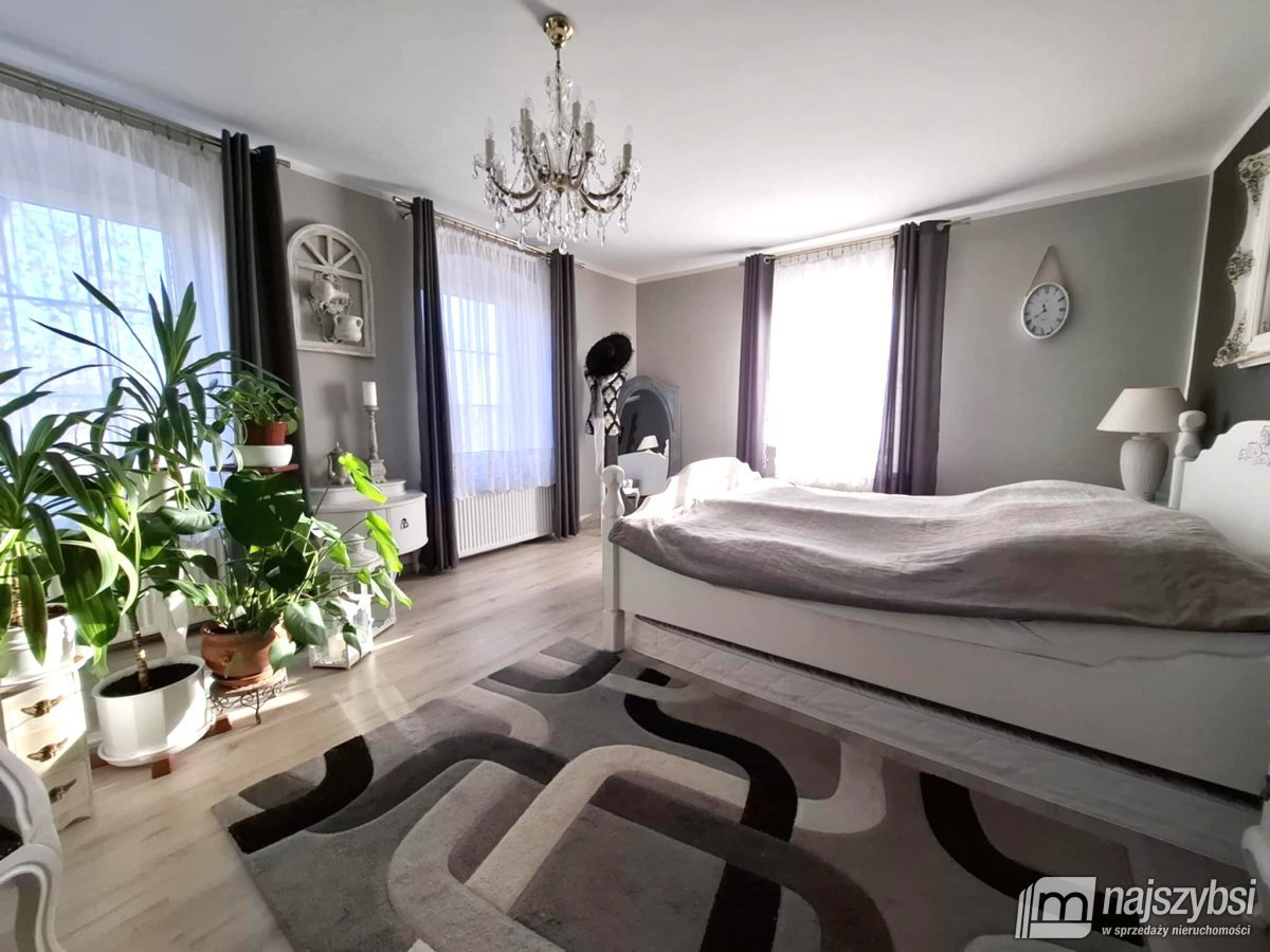 Radowo Małe - obrzeża, klimatyczny dom na sprzedaż (23)