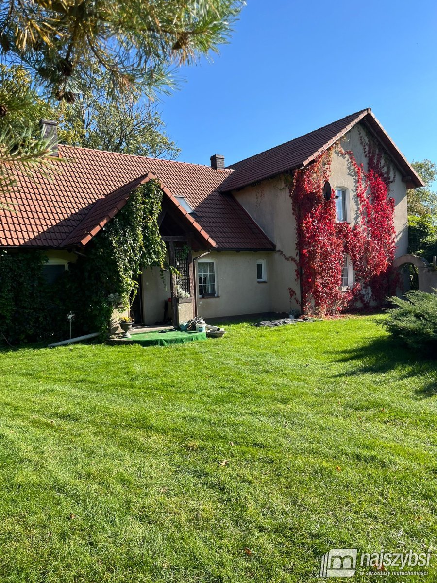 Radowo Małe - obrzeża, klimatyczny dom na sprzedaż (26)