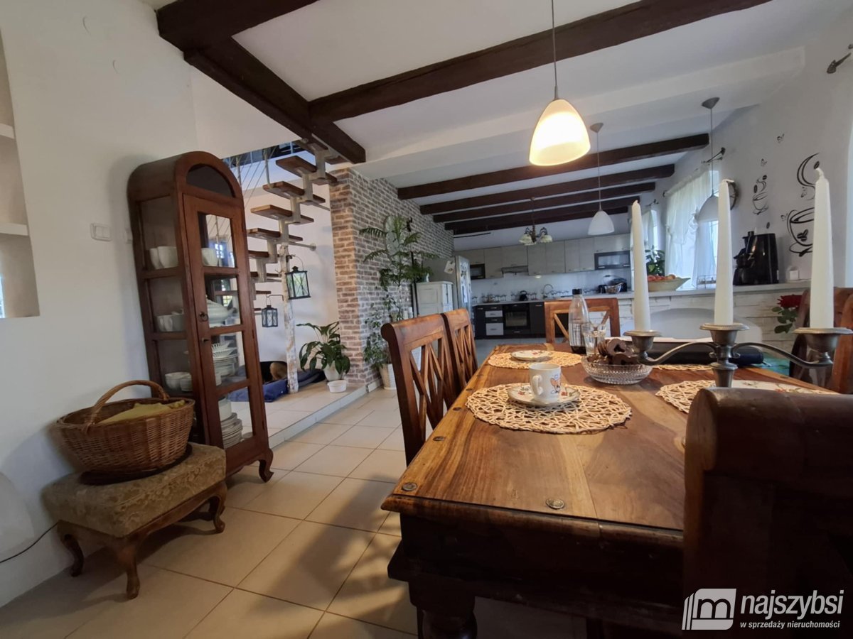 Radowo Małe - obrzeża, klimatyczny dom na sprzedaż (3)