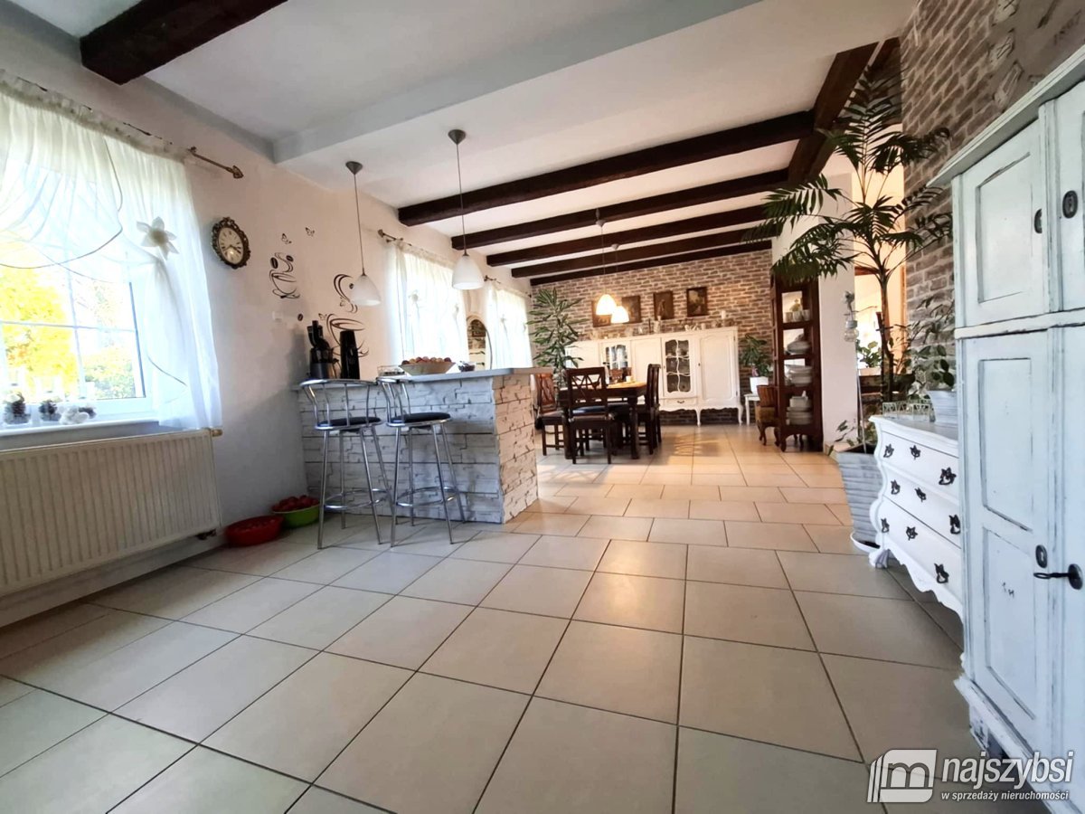 Radowo Małe - obrzeża, klimatyczny dom na sprzedaż (4)