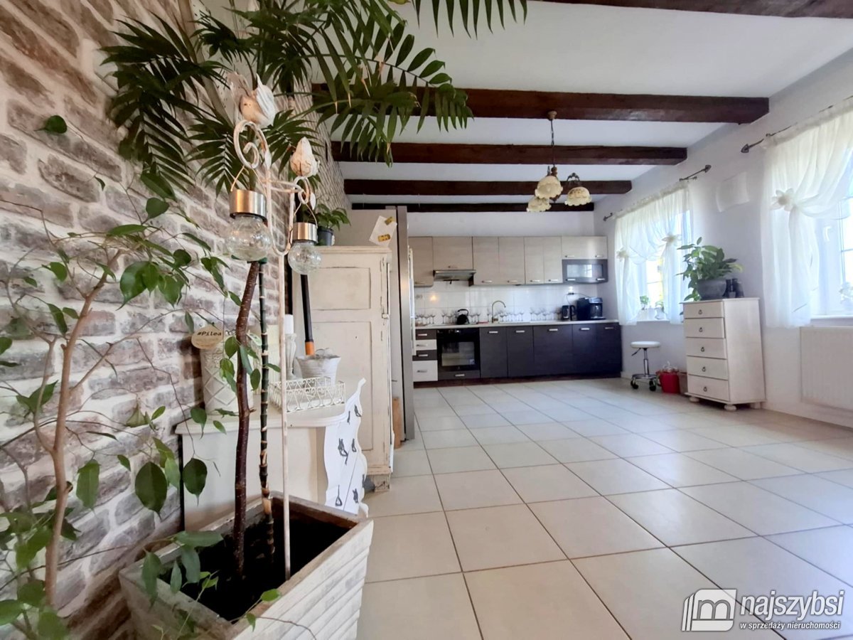 Radowo Małe - obrzeża, klimatyczny dom na sprzedaż (5)