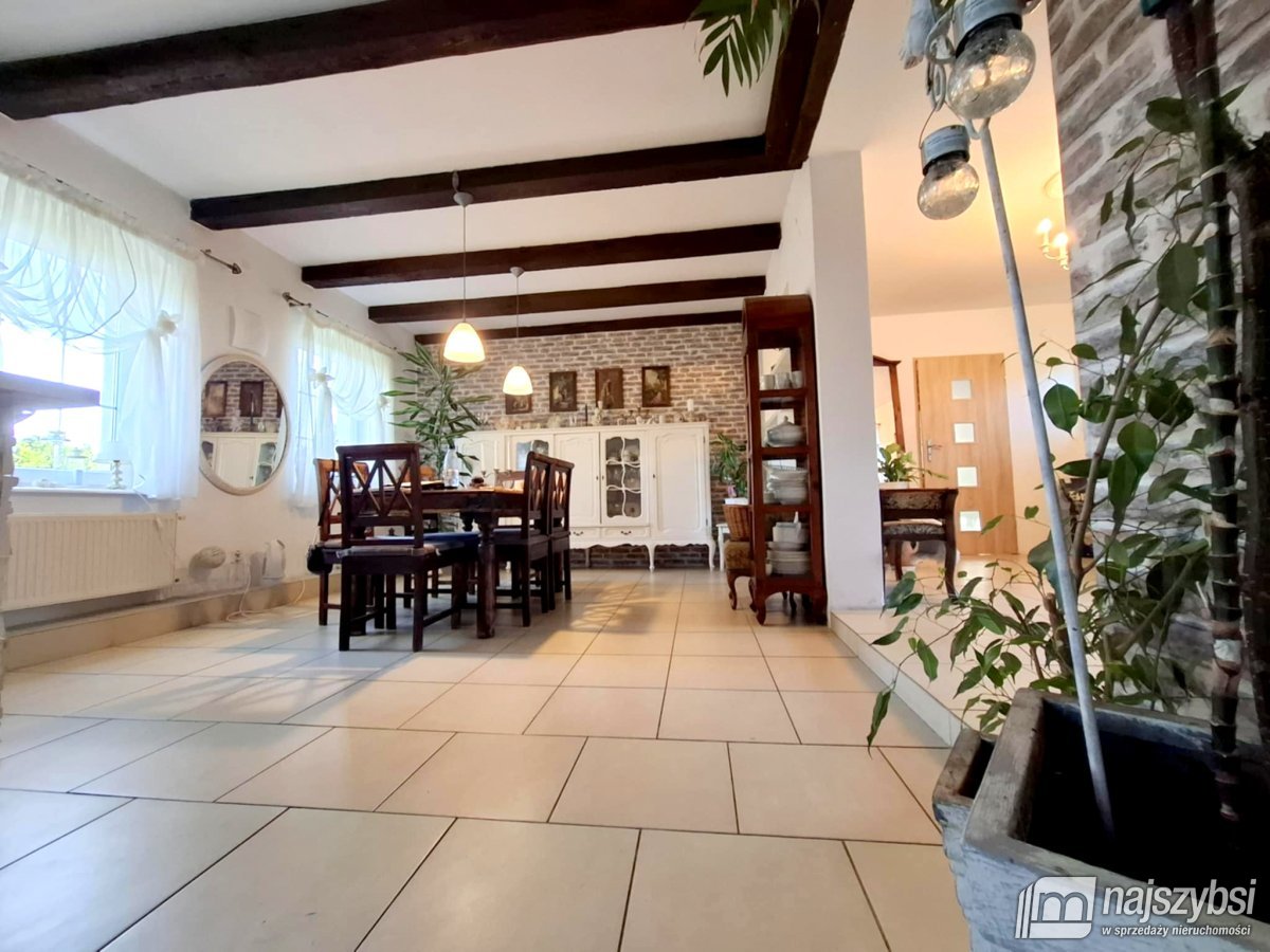 Radowo Małe - obrzeża, klimatyczny dom na sprzedaż (6)