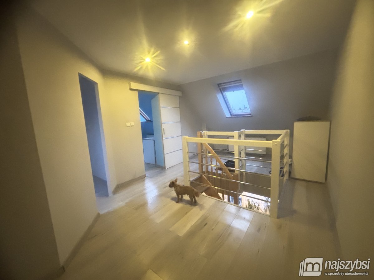 Gryfice - Dwupoziomowe mieszkanie w centrum miasta (13)