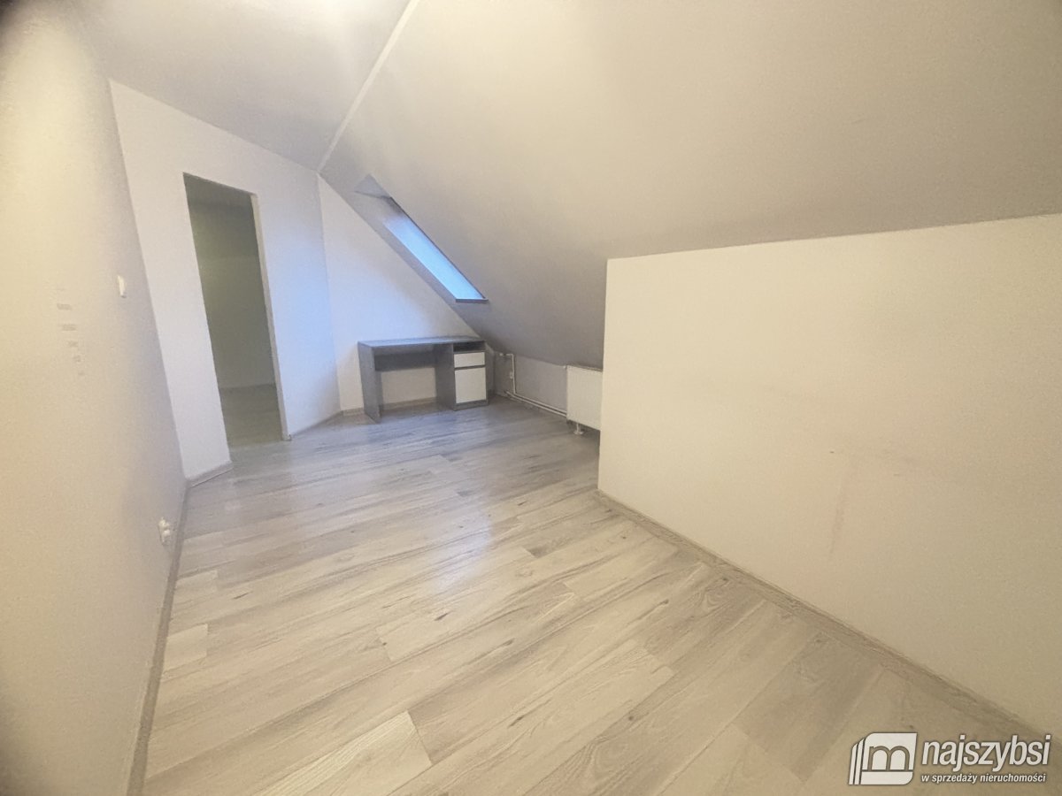 Gryfice - Dwupoziomowe mieszkanie w centrum miasta (16)