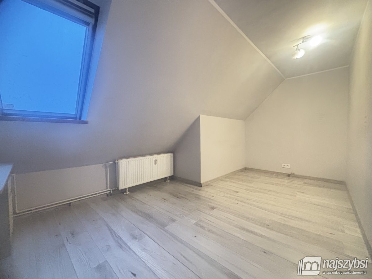 Gryfice - Dwupoziomowe mieszkanie w centrum miasta (17)