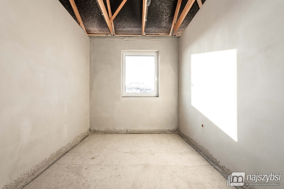 Nowogard - Kościuszki - dom wolnostojący parterowy (31)