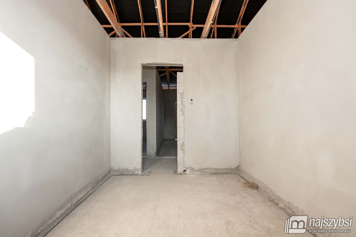 Nowogard - Kościuszki - dom wolnostojący parterowy (32)