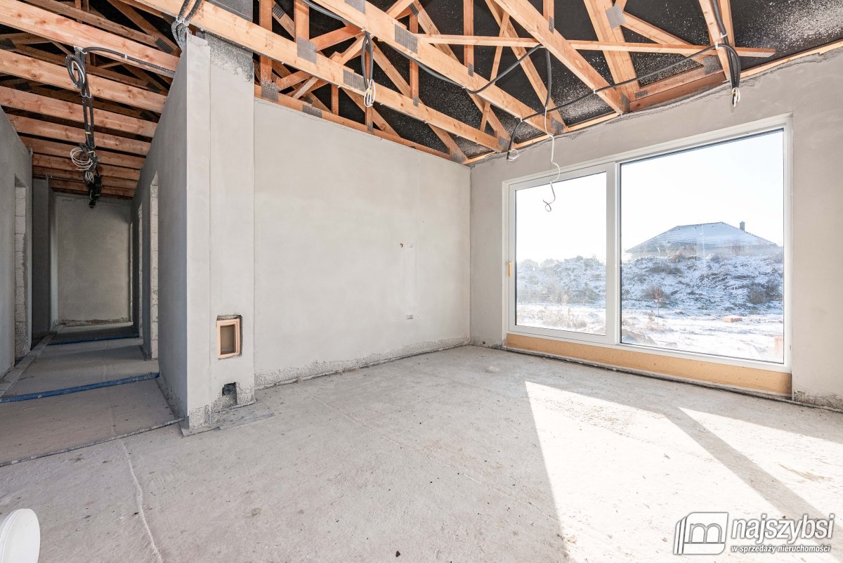 Nowogard - Kościuszki - dom wolnostojący parterowy (35)