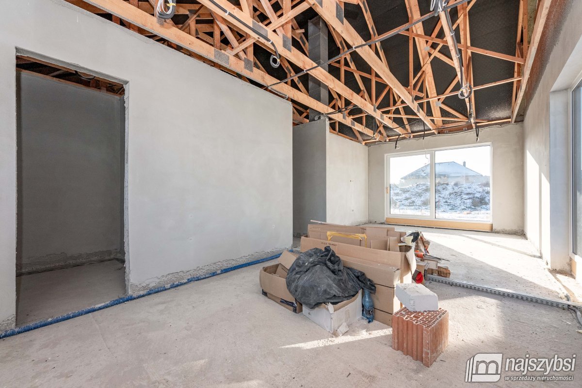 Nowogard - Kościuszki - dom wolnostojący parterowy (36)