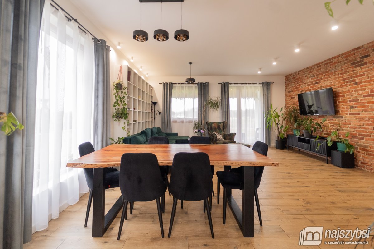 Białuń k. Goleniowa- umeblowany dom z 2022 r. (26)