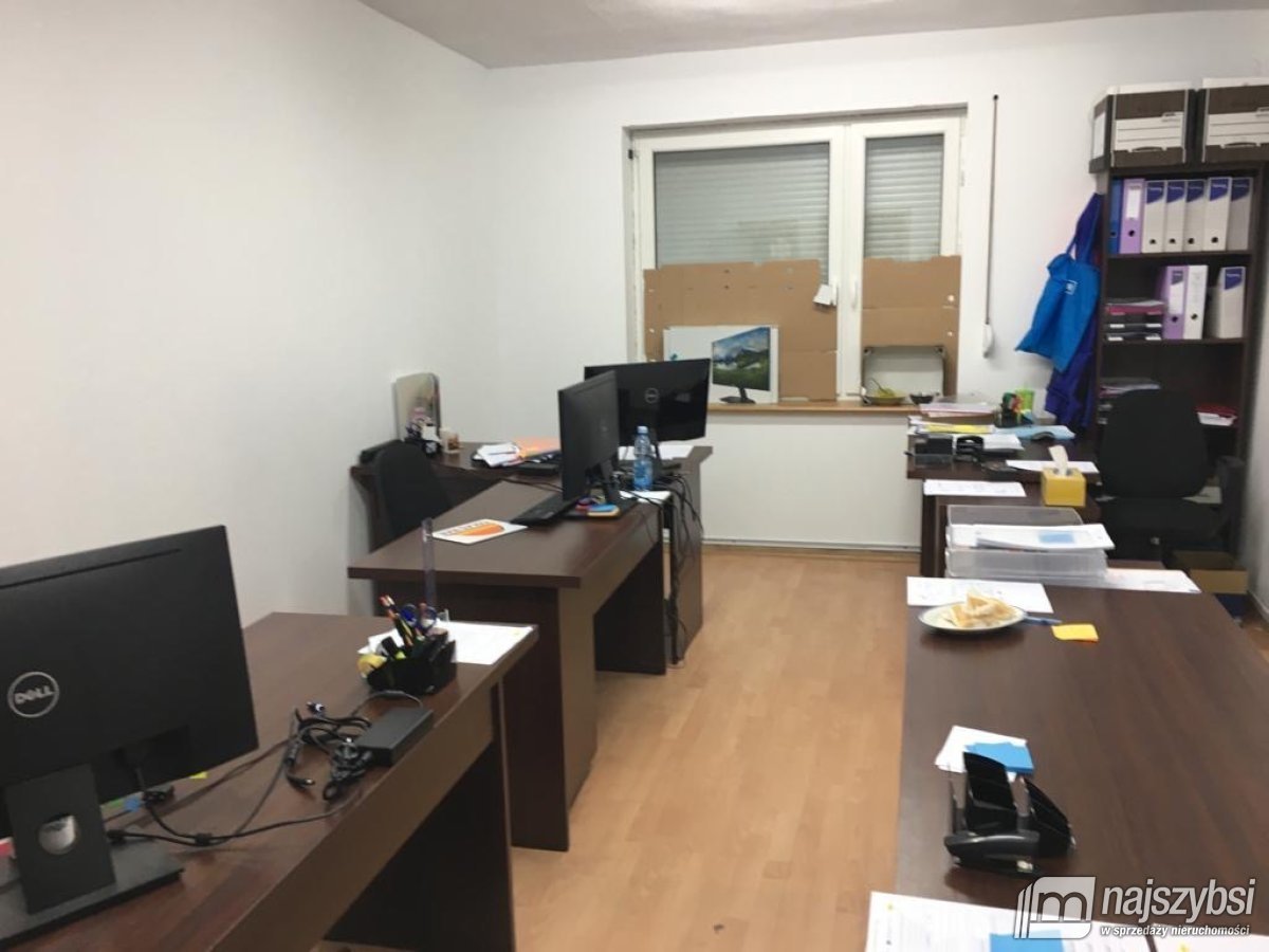 CHOSZCZNO - Hala z dużą działką i potencjałem (2)