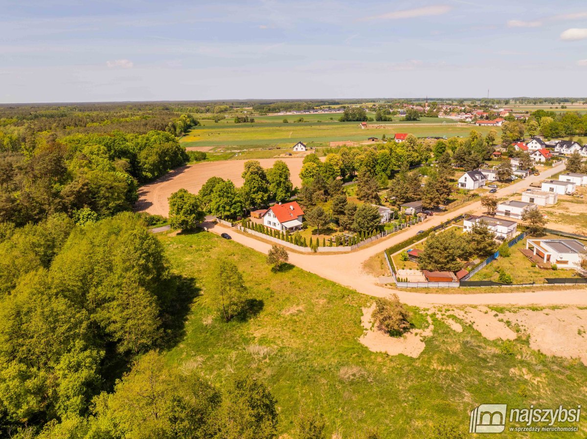 Poczernin- duży i piękny dom na uboczu (20)