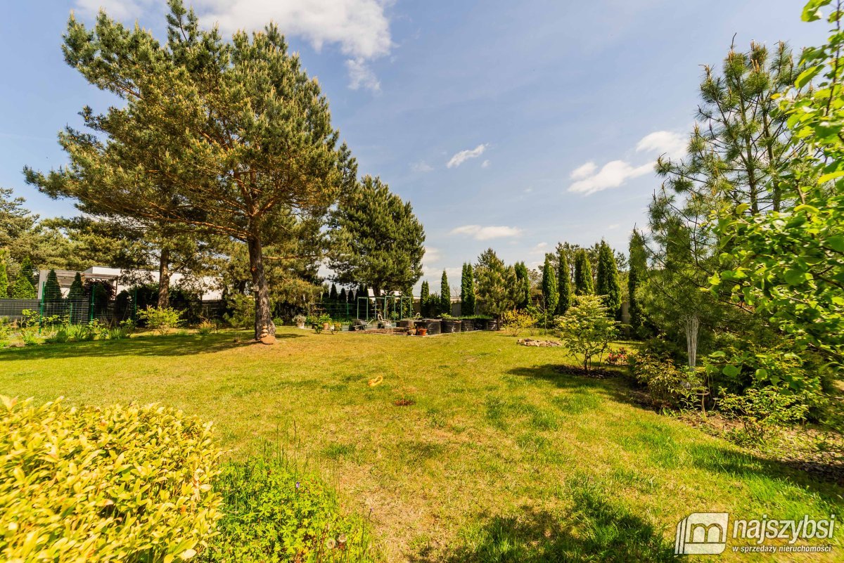 Poczernin- duży i piękny dom na uboczu (22)