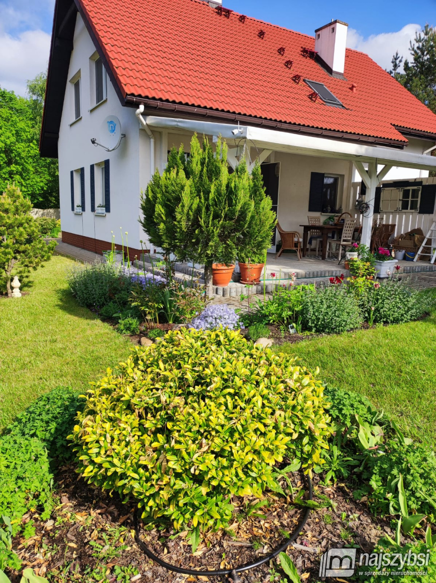 Poczernin- duży i piękny dom na uboczu (5)