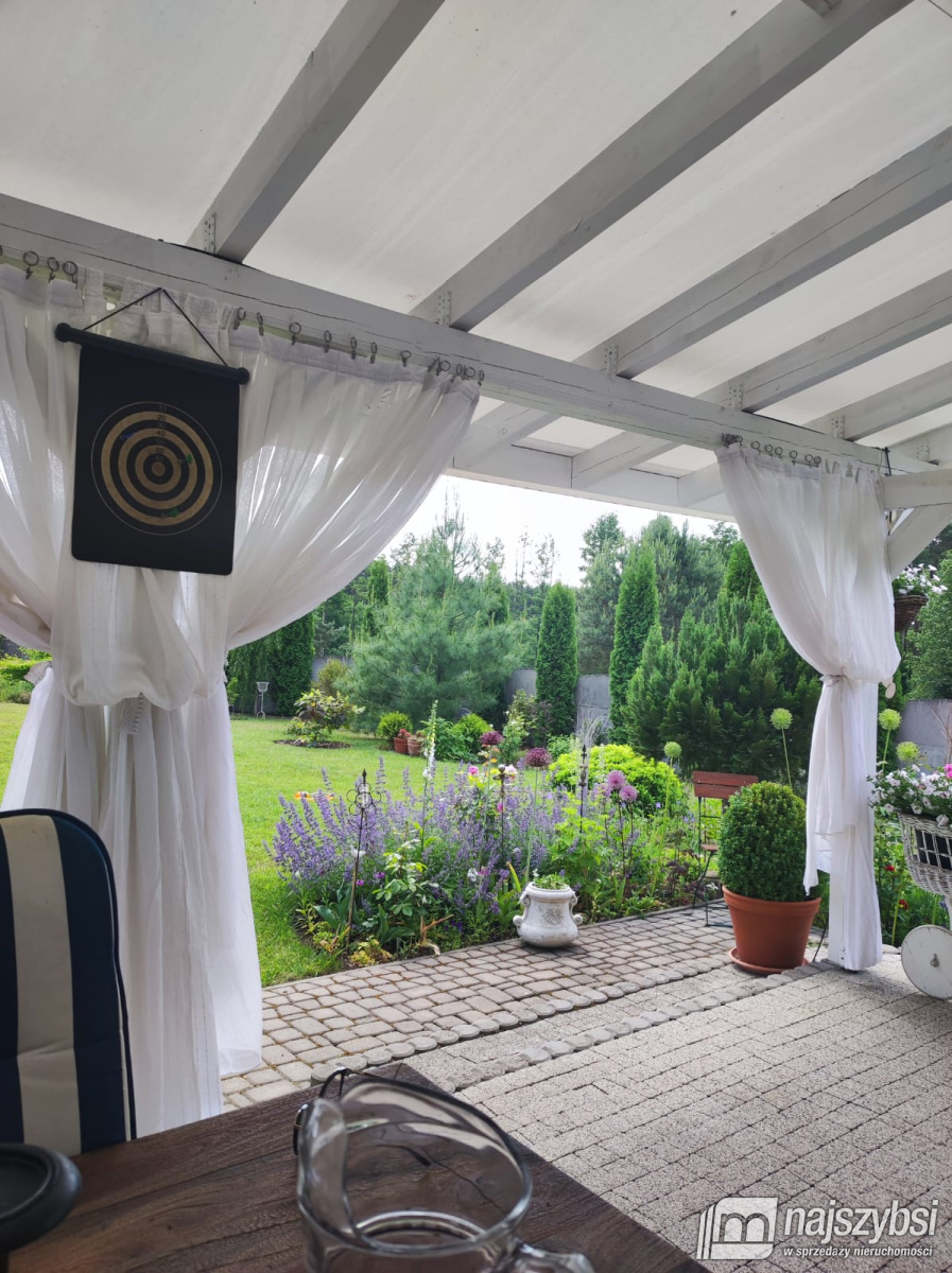 Poczernin- duży i piękny dom na uboczu (6)