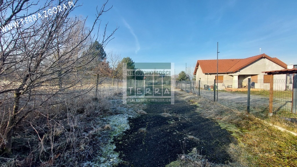 DZIAŁKA INWESTYCYJNA (7)