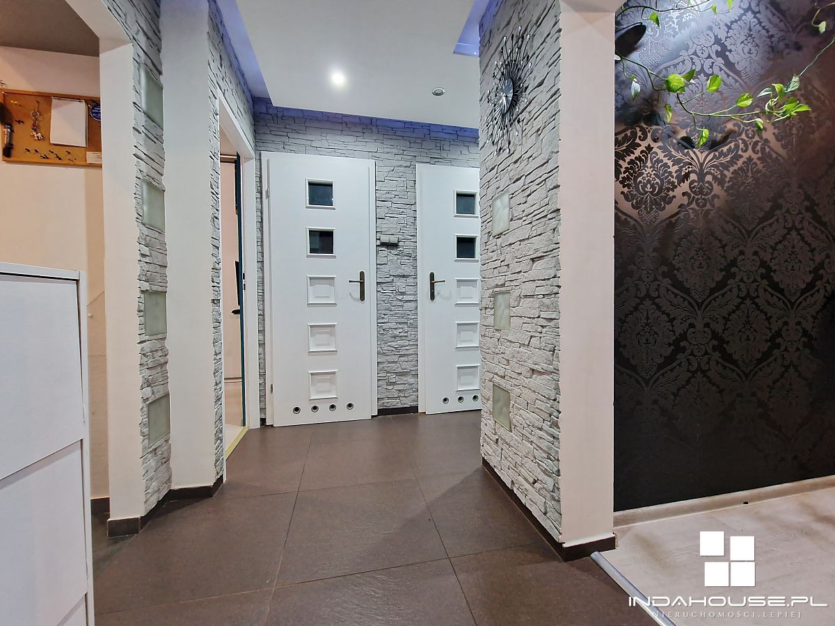 Dwustronne 3 pokojowe. Loggia. IV p. Przylesie. (11)