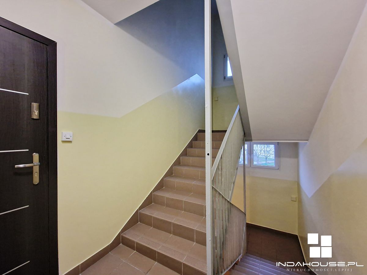 Dwustronne 3 pokojowe. Loggia. IV p. Przylesie. (15)