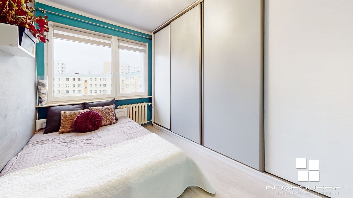 Dwustronne 3 pokojowe. Loggia. IV p. Przylesie. (7)