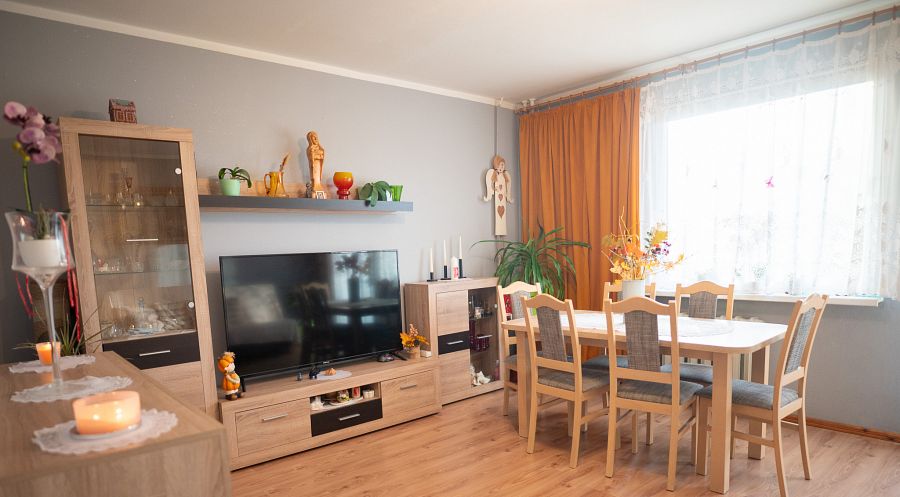 przestronne trzy pokojowe (2)