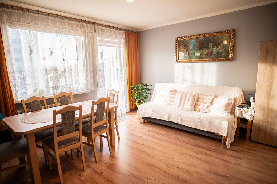 przestronne trzy pokojowe (4)