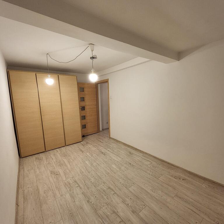 Komfortowe 3 pokoje, ogrzewanie miejskie. (8)