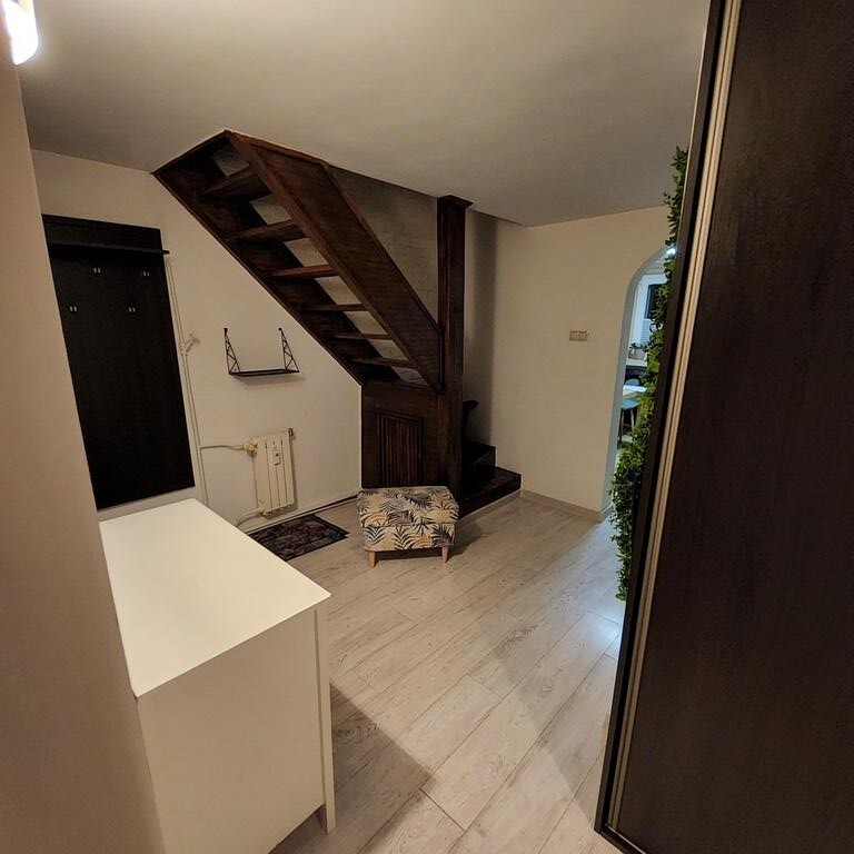 Komfortowe 3 pokoje, ogrzewanie miejskie. (9)