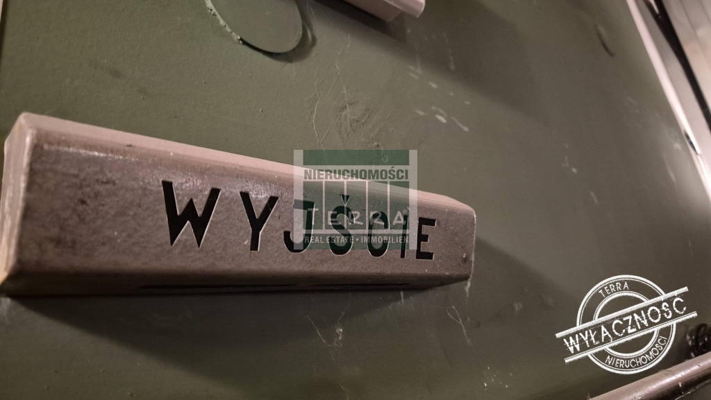 Zabytkowy budynek kina (15)