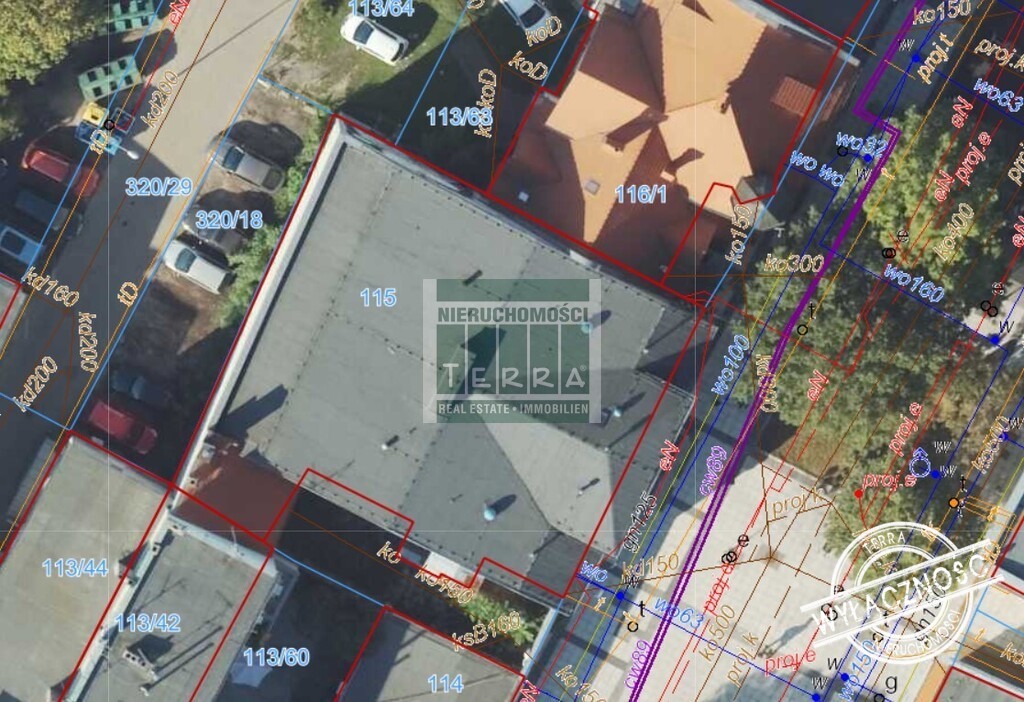 Zabytkowy budynek kina (16)