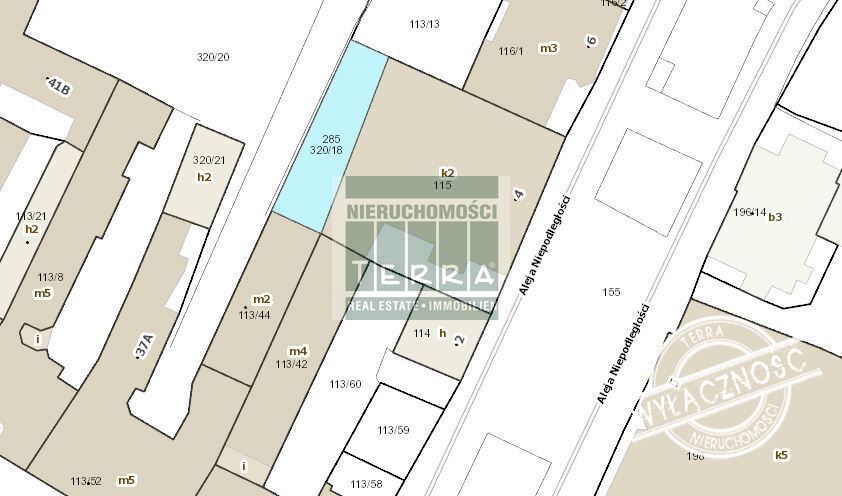 Zabytkowy budynek kina (17)