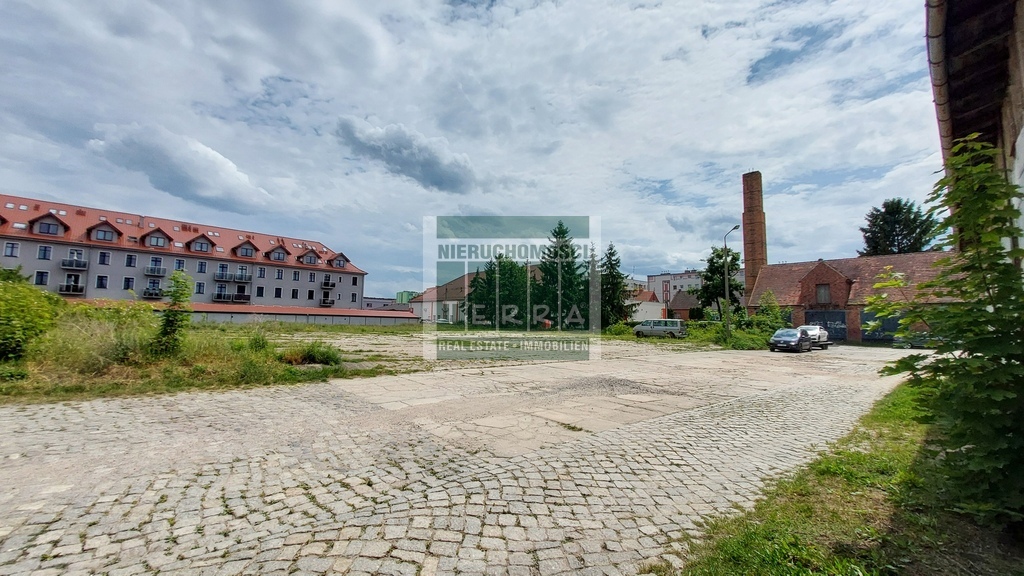 Obiekt komercyjny w centrum! (3)