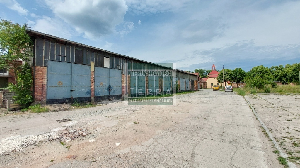 Obiekt komercyjny w centrum! (12)