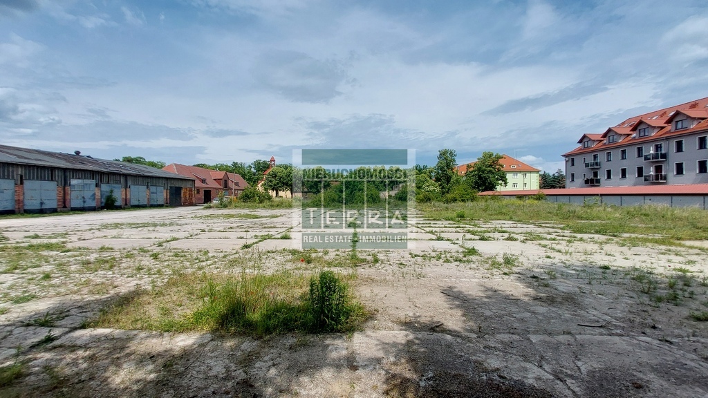 Obiekt komercyjny w centrum! (13)